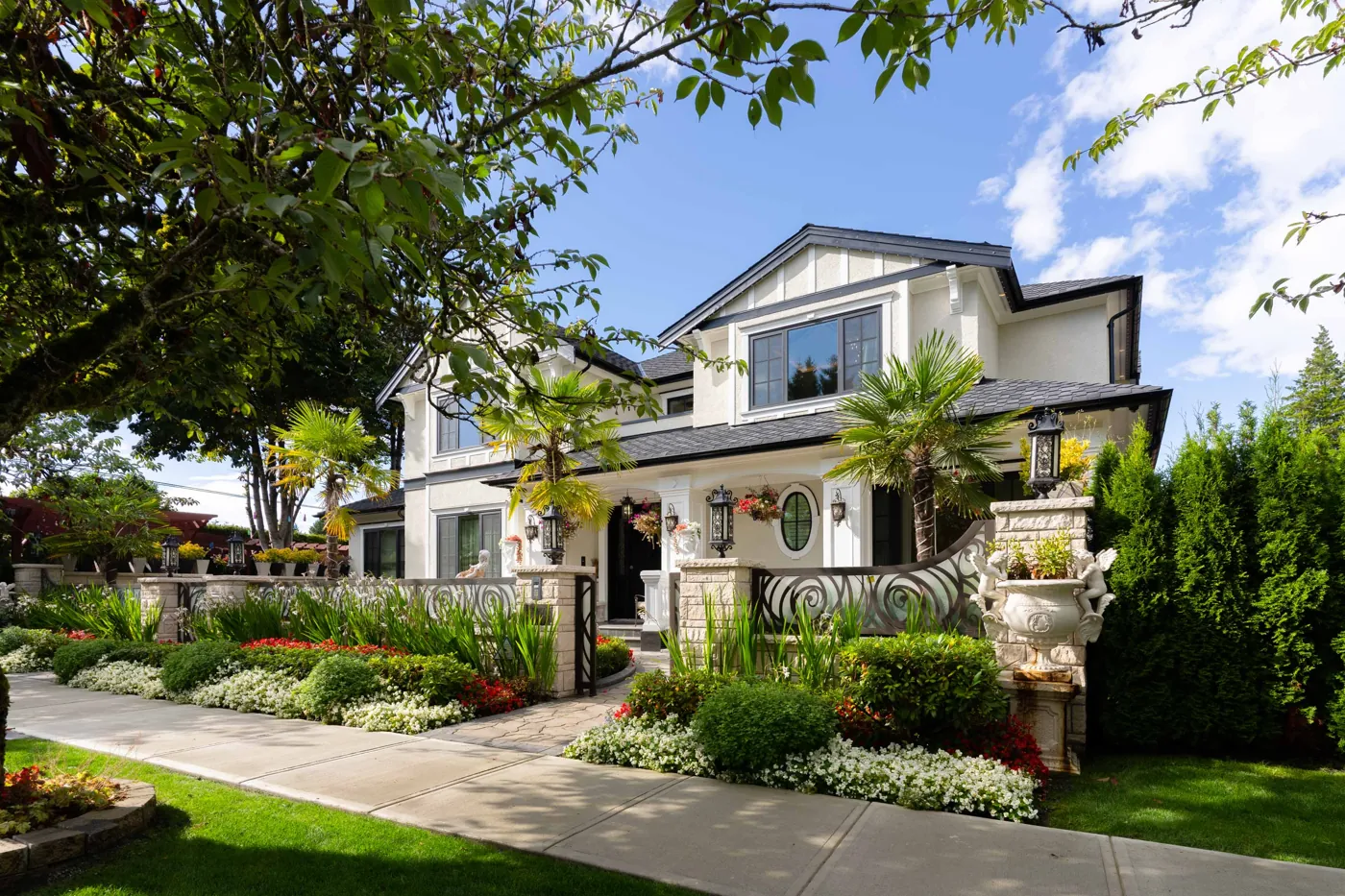 Minto Crescent — interior/exterior photograph 2